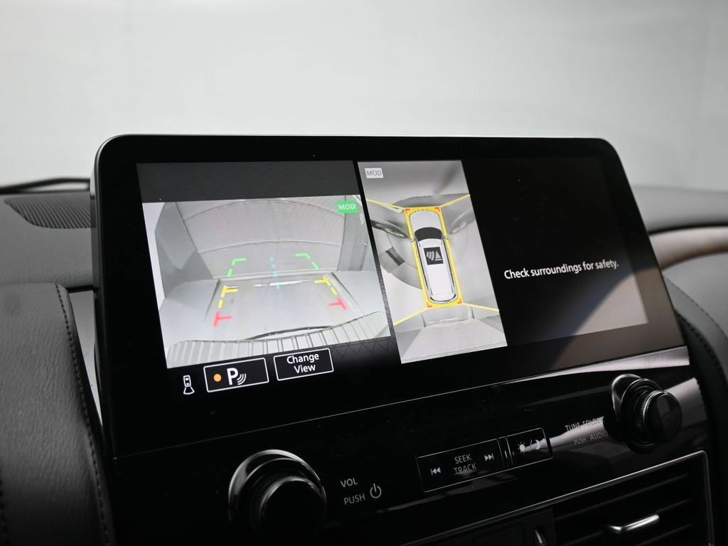 Used 2024 Nissan Armada SL image 44