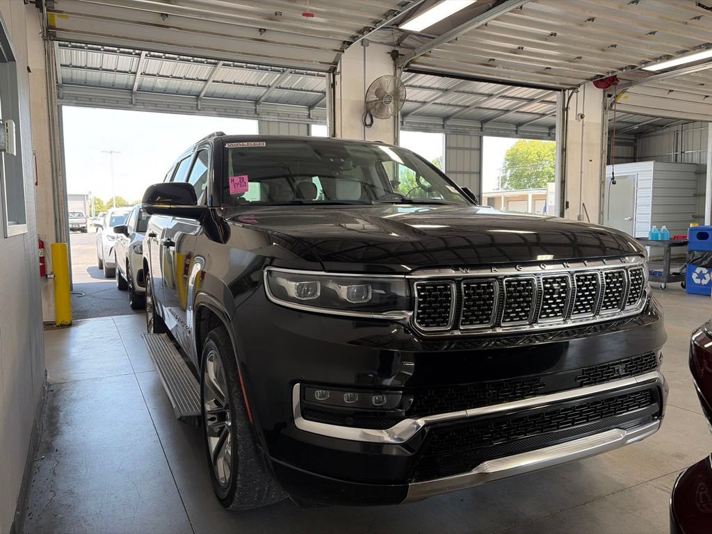 Used 2023 Jeep Grand Wagoneer Series II AWD/4WD image 1