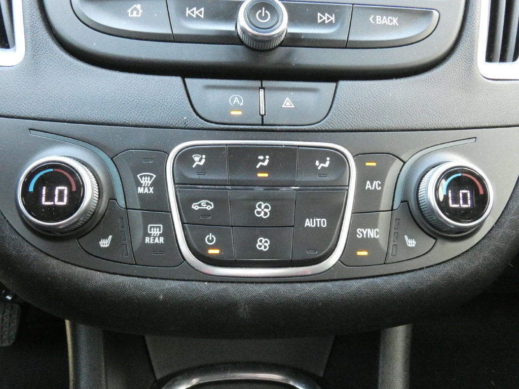 Used 2024 Chevrolet Malibu LT FWD image 22