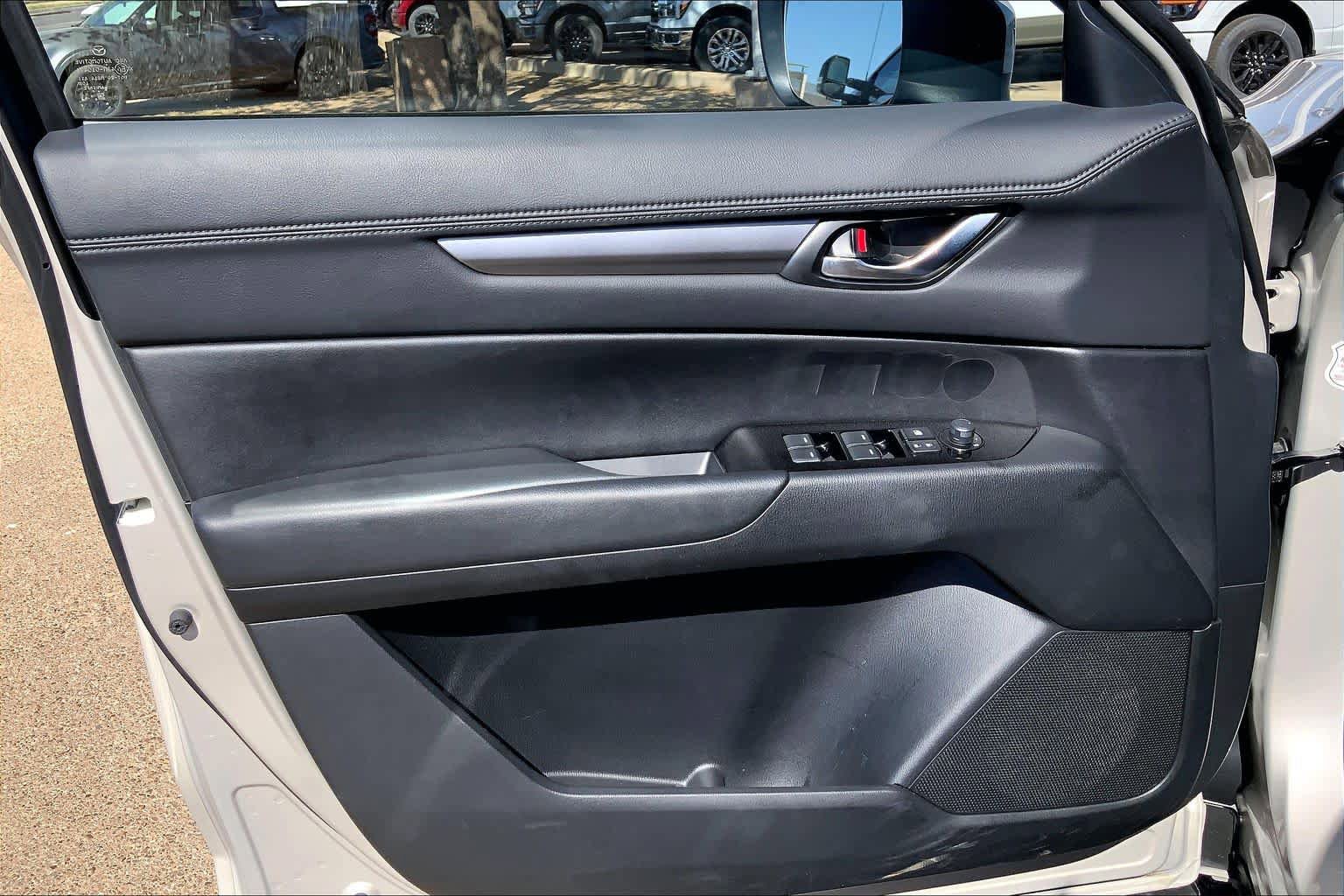Used 2025 MAZDA CX-5 AWD 2.5 S w/ Preferred Package image 22