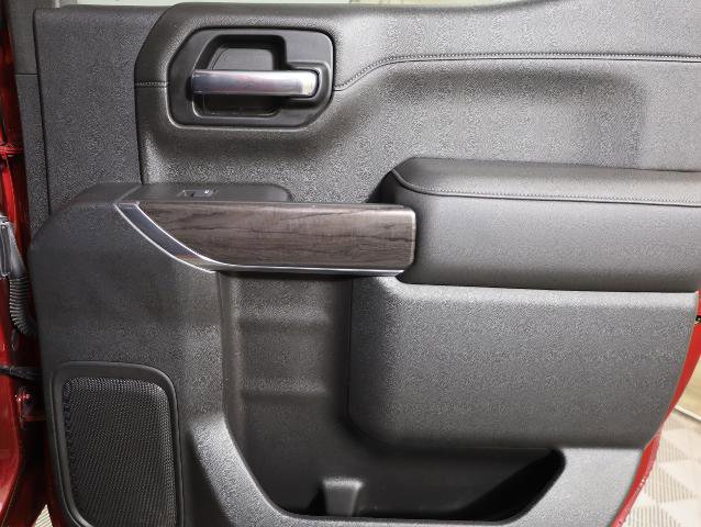 Used 2019 Chevrolet Silverado 1500 LTZ w/ LTZ Convenience Package image 32