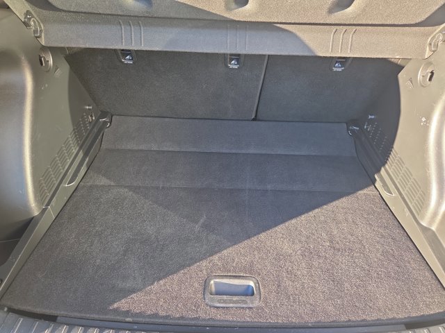 Used 2024 Hyundai Kona Limited image 22