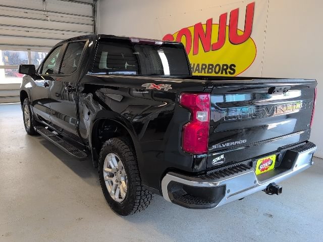 Used 2022 Chevrolet Silverado 1500 LT AWD/4WD image 2