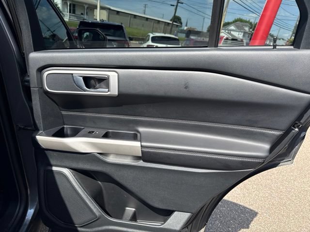 Certified 2023 Ford Explorer XLT w/ Equipment Group 202A AWD/4WD image 36
