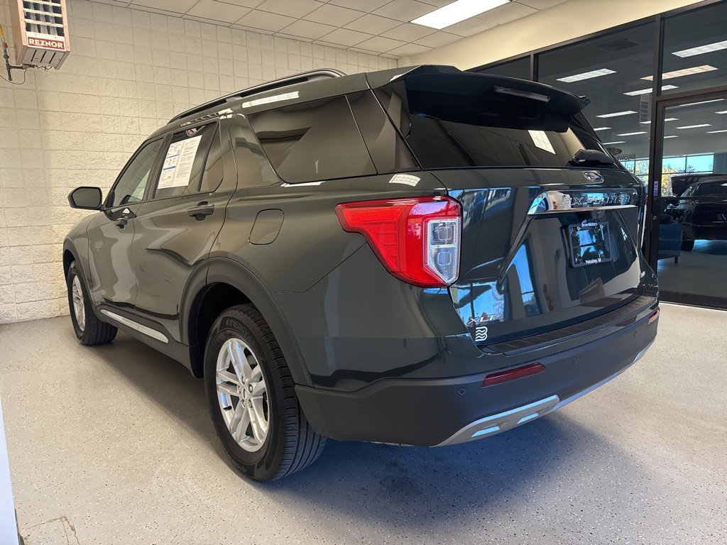 Certified 2023 Ford Explorer XLT w/ Equipment Group 202A image 3