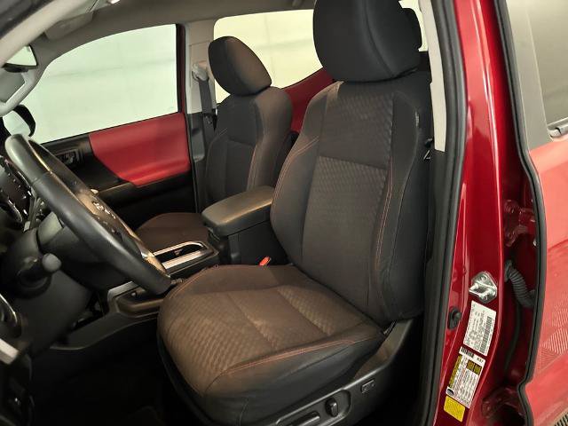 Used 2022 Toyota Tacoma SR5 w/ Technology Package RWD image 12