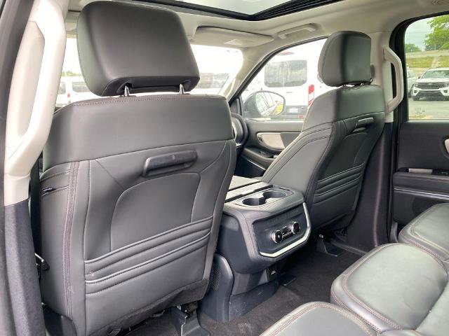 Certified 2025 Ford Expedition Active image 31