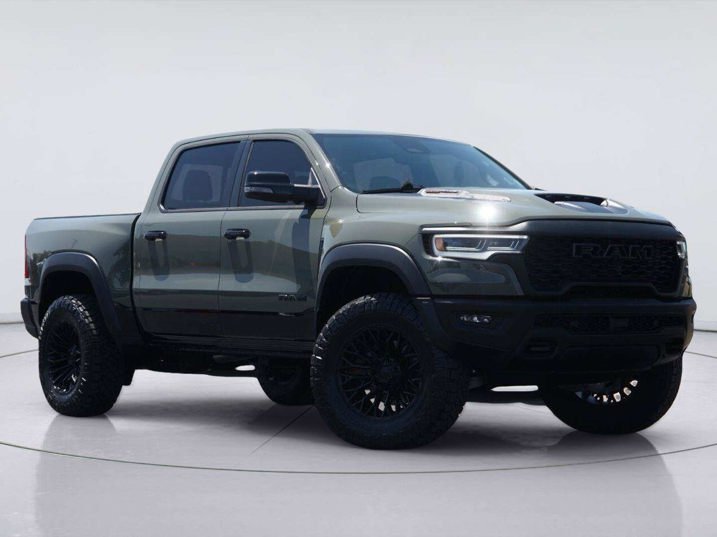 Used 2026 RAM 1500 RHO AWD/4WD image 2