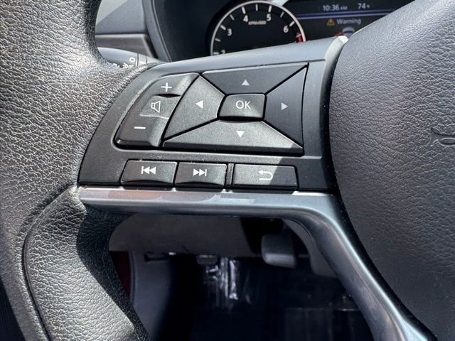 Used 2025 Nissan Altima 2.5 SV FWD image 19