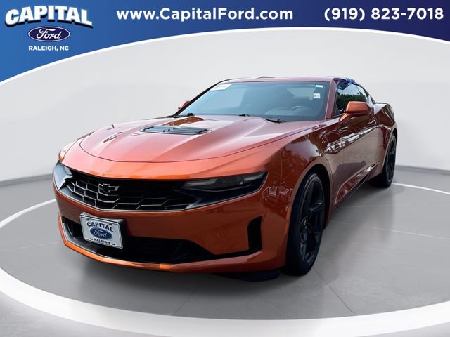Used 2022 Chevrolet Camaro LT RWD image 1