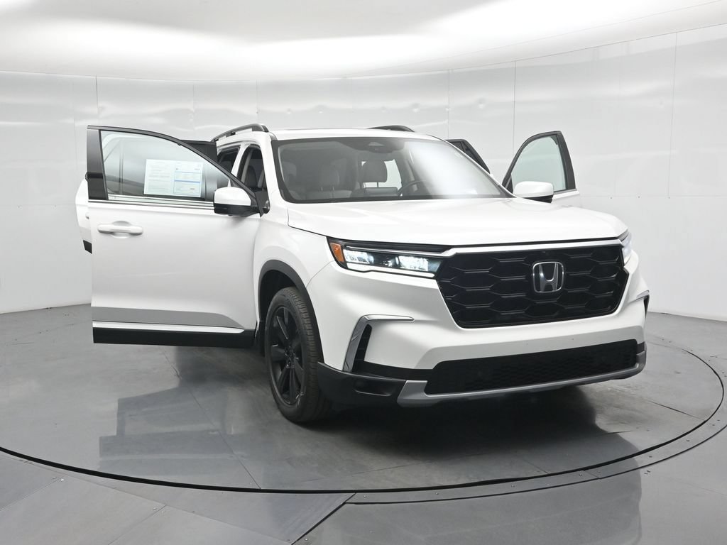 Used 2023 Honda Pilot Elite image 32