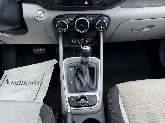 Used 2026 Hyundai Venue SEL FWD image 21