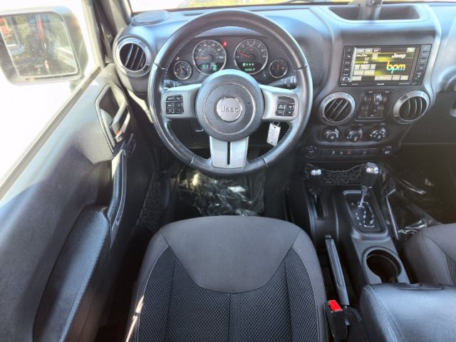 Used 2017 Jeep Wrangler Unlimited Sport AWD/4WD image 13