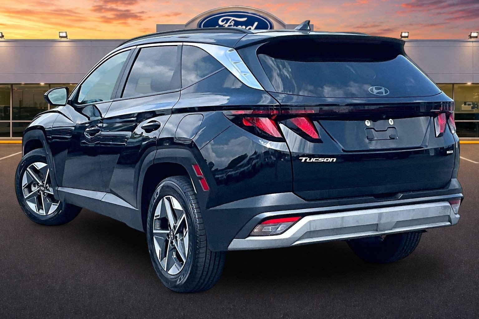 Used 2025 Hyundai Tucson SEL AWD/4WD image 2