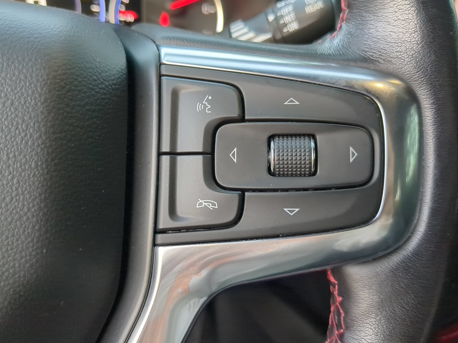 Used 2022 Chevrolet Blazer RS FWD image 67