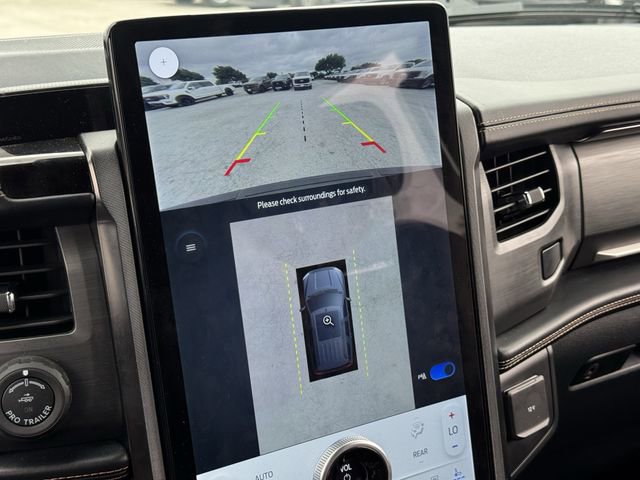 Certified 2023 Ford Expedition Platinum image 17