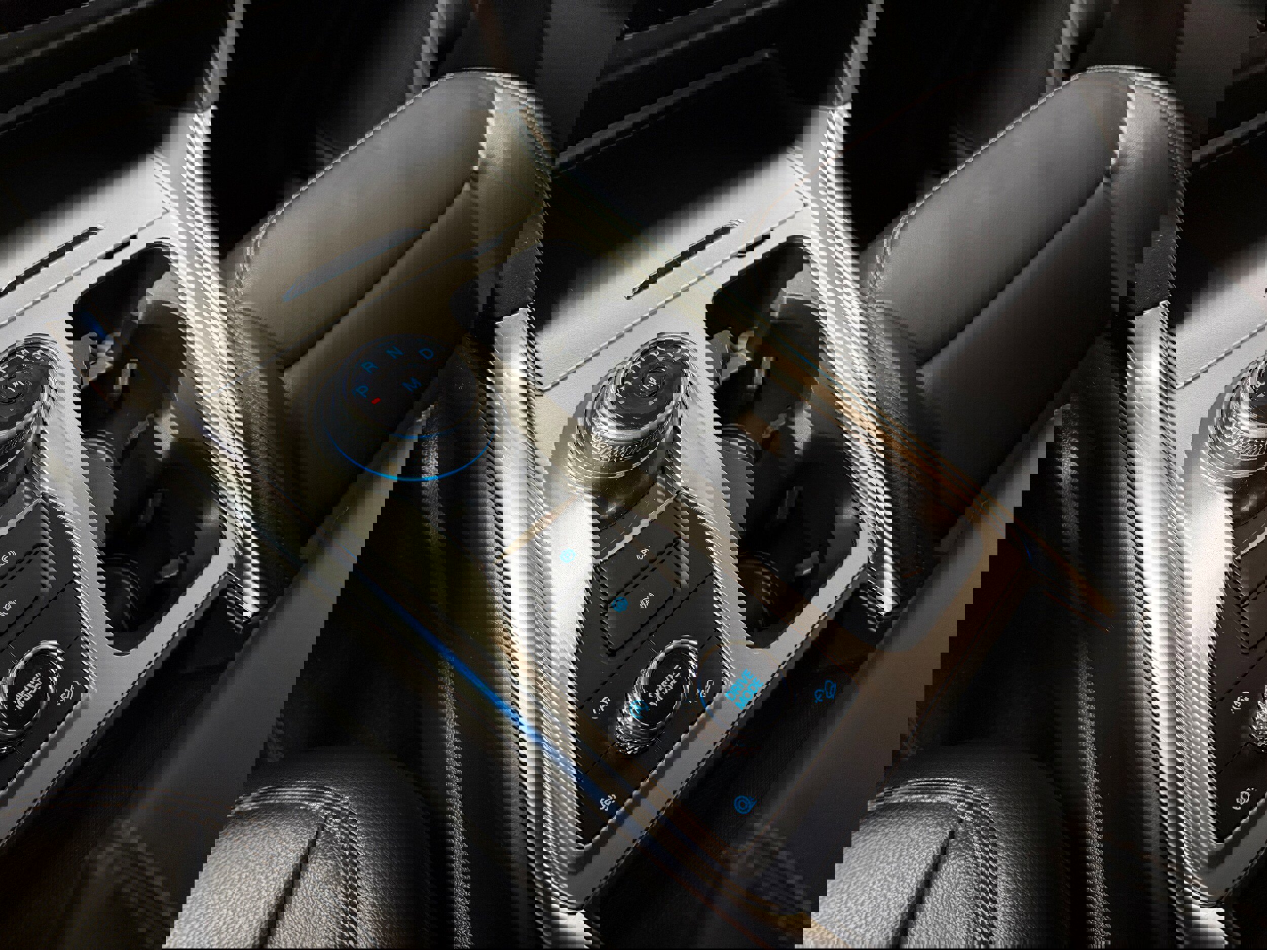 Certified 2020 Ford Explorer XLT w/ Equipment Group 202A image 28