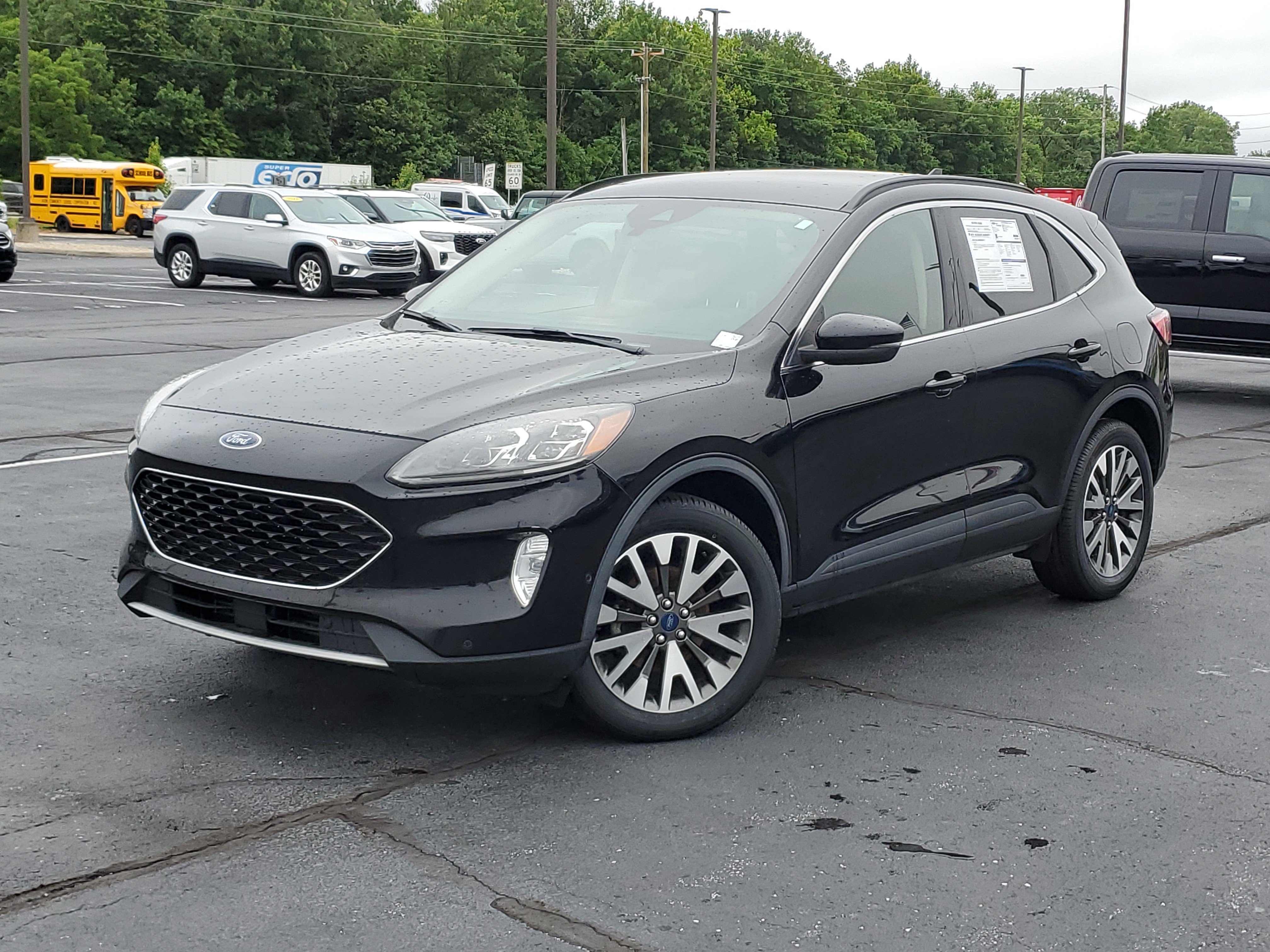 Certified 2020 Ford Escape Titanium AWD/4WD image 1