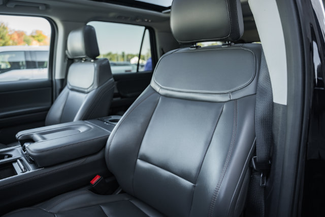 Certified 2025 Ford Expedition Max Active AWD/4WD image 52