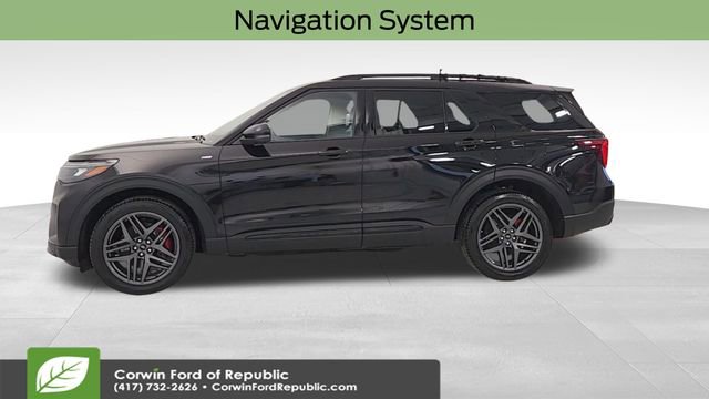 Certified 2025 Ford Explorer ST-Line w/ ST-Line Street Pack image 5