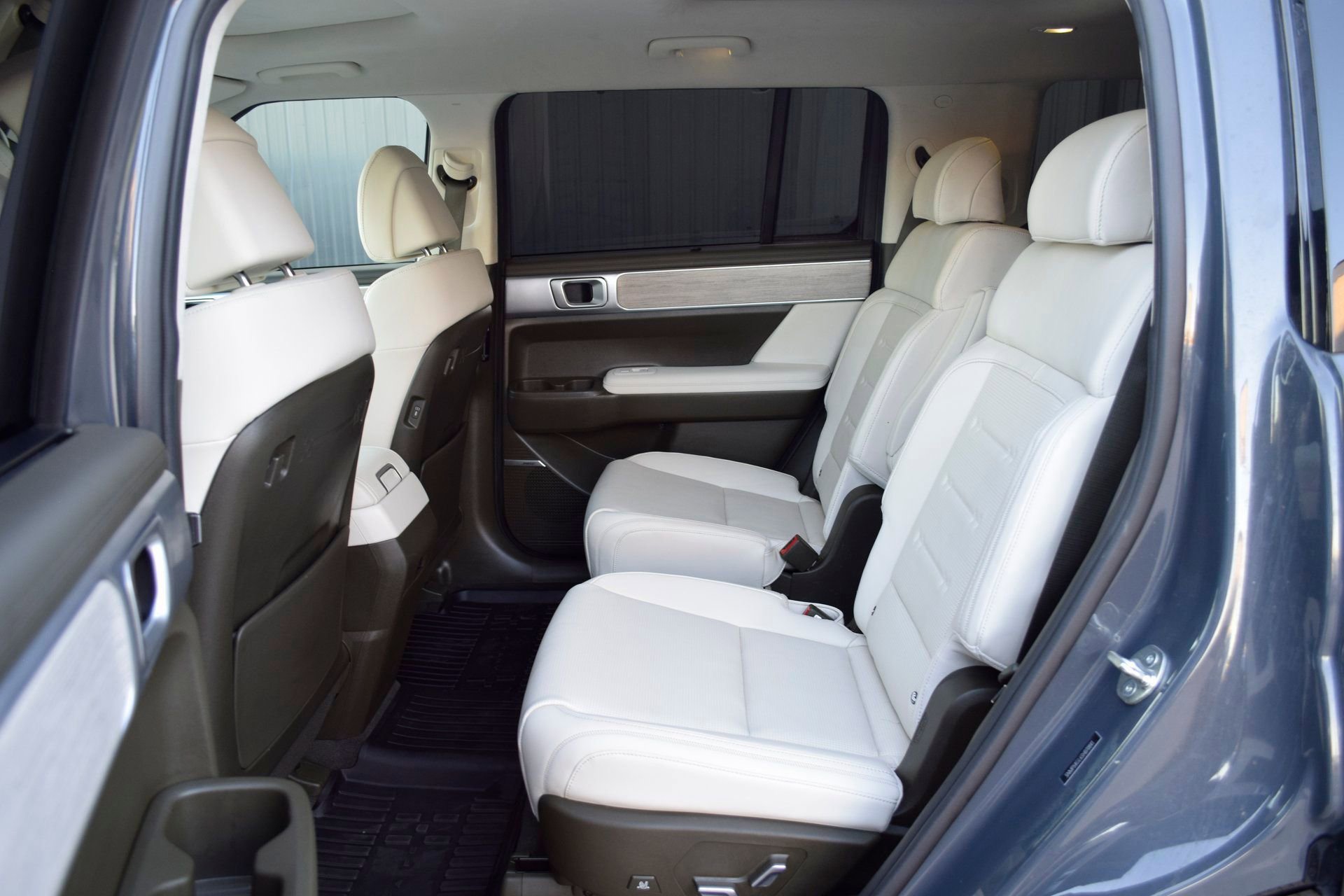 Used 2025 Hyundai Santa Fe Calligraphy image 20