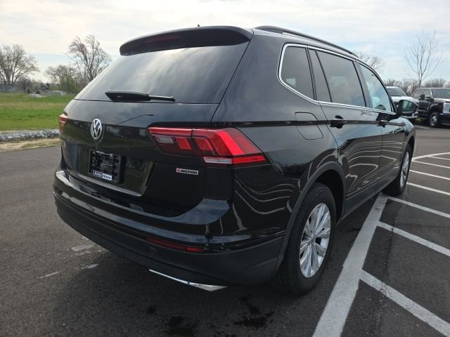 Used 2019 Volkswagen Tiguan SE AWD/4WD image 3