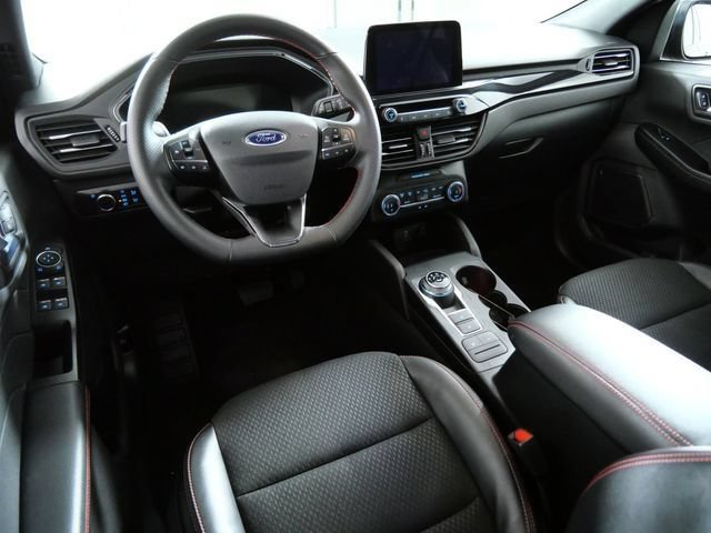 Certified 2025 Ford Escape ST-Line AWD/4WD image 4