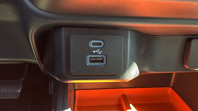 Certified 2022 Ford Maverick XLT w/ XLT Luxury Package image 21