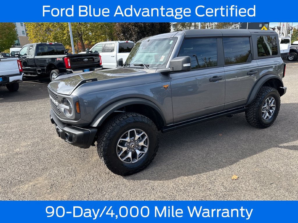 Certified 2025 Ford Bronco Badlands AWD/4WD image 3