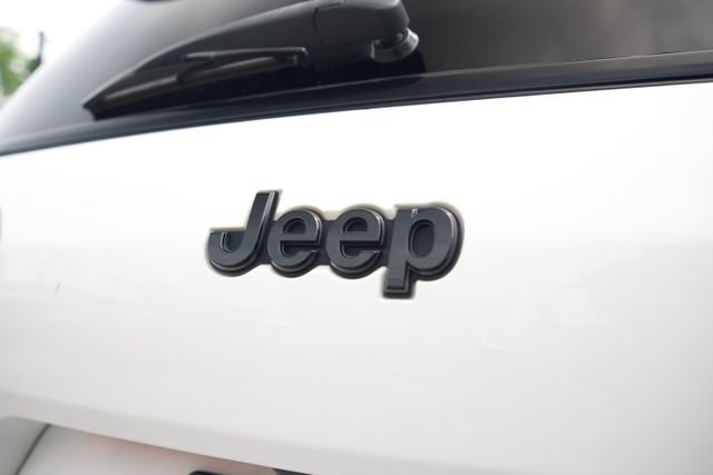 Used 2021 Jeep Grand Cherokee L Laredo AWD/4WD image 10