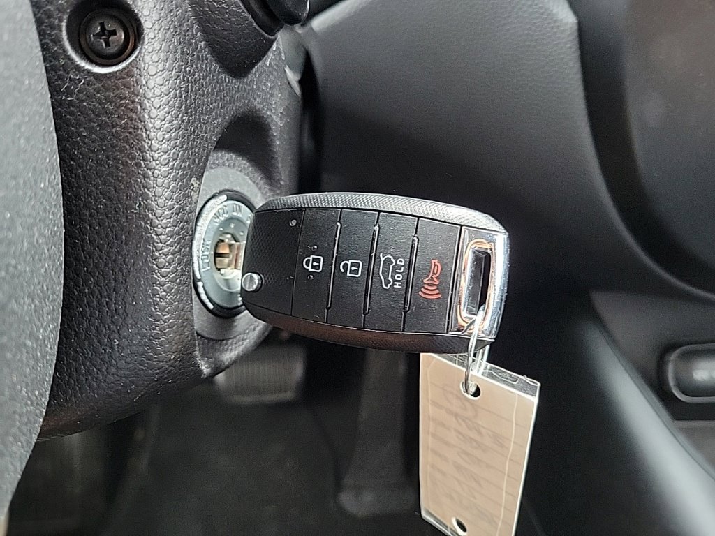 Used 2017 Kia Soul FWD image 28
