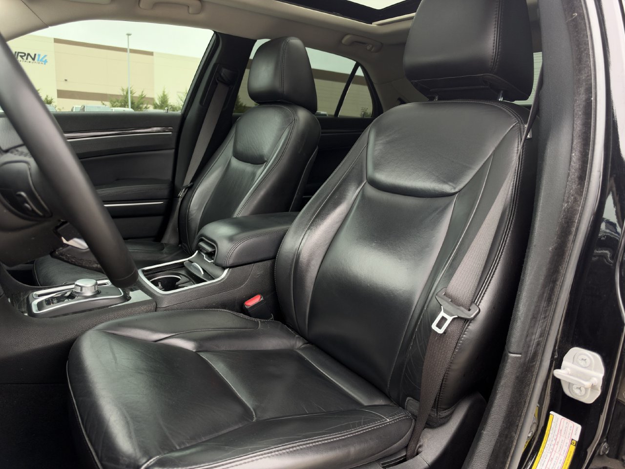 Used 2022 Chrysler 300 Touring L w/ Popular Equipment Group AWD/4WD image 22