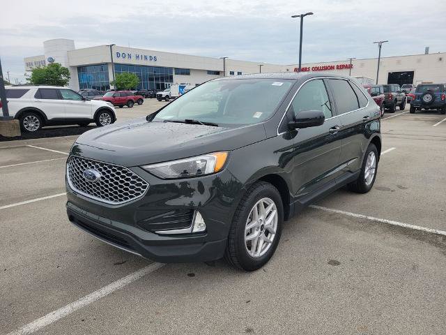 Certified 2023 Ford Edge SEL w/ Convenience Package AWD/4WD image 3