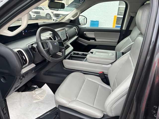 Certified 2025 Ford Expedition Active AWD/4WD image 59