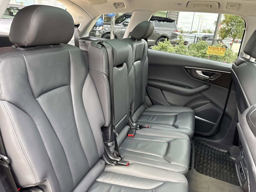 Used 2023 Audi Q7 3.0T Premium Plus w/ Premium Plus Package image 12