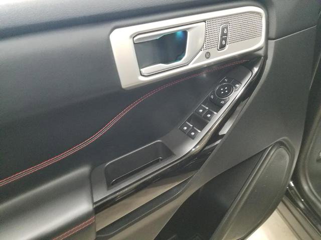 Certified 2023 Ford Explorer ST-Line w/ Class IV Trailer Tow Package image 14