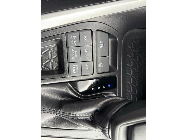 Used 2024 Toyota RAV4 XLE w/ Convenience Package AWD/4WD image 32
