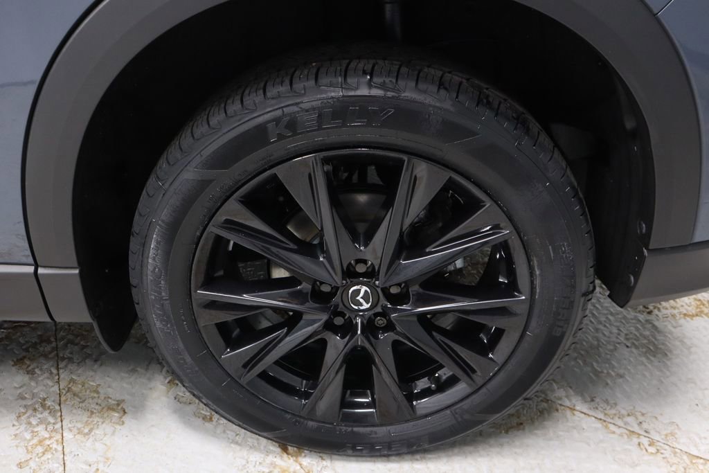 Used 2023 MAZDA CX-5 Carbon Edition image 19
