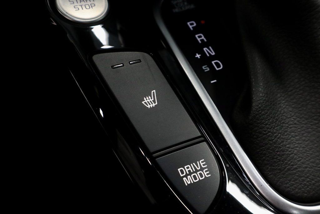 Used 2025 Kia Soul EX image 12