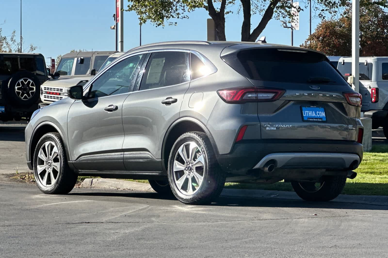 Certified 2025 Ford Escape Platinum AWD/4WD image 6