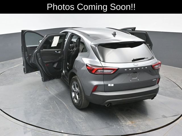 Certified 2025 Ford Escape ST-Line Select AWD/4WD image 23
