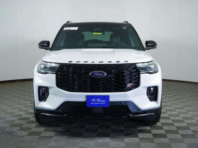 Certified 2025 Ford Explorer ST AWD/4WD image 3