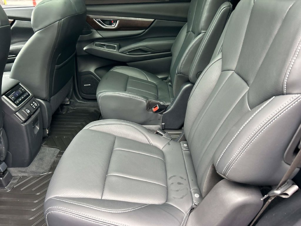 Used 2024 Subaru Ascent Touring AWD/4WD image 25
