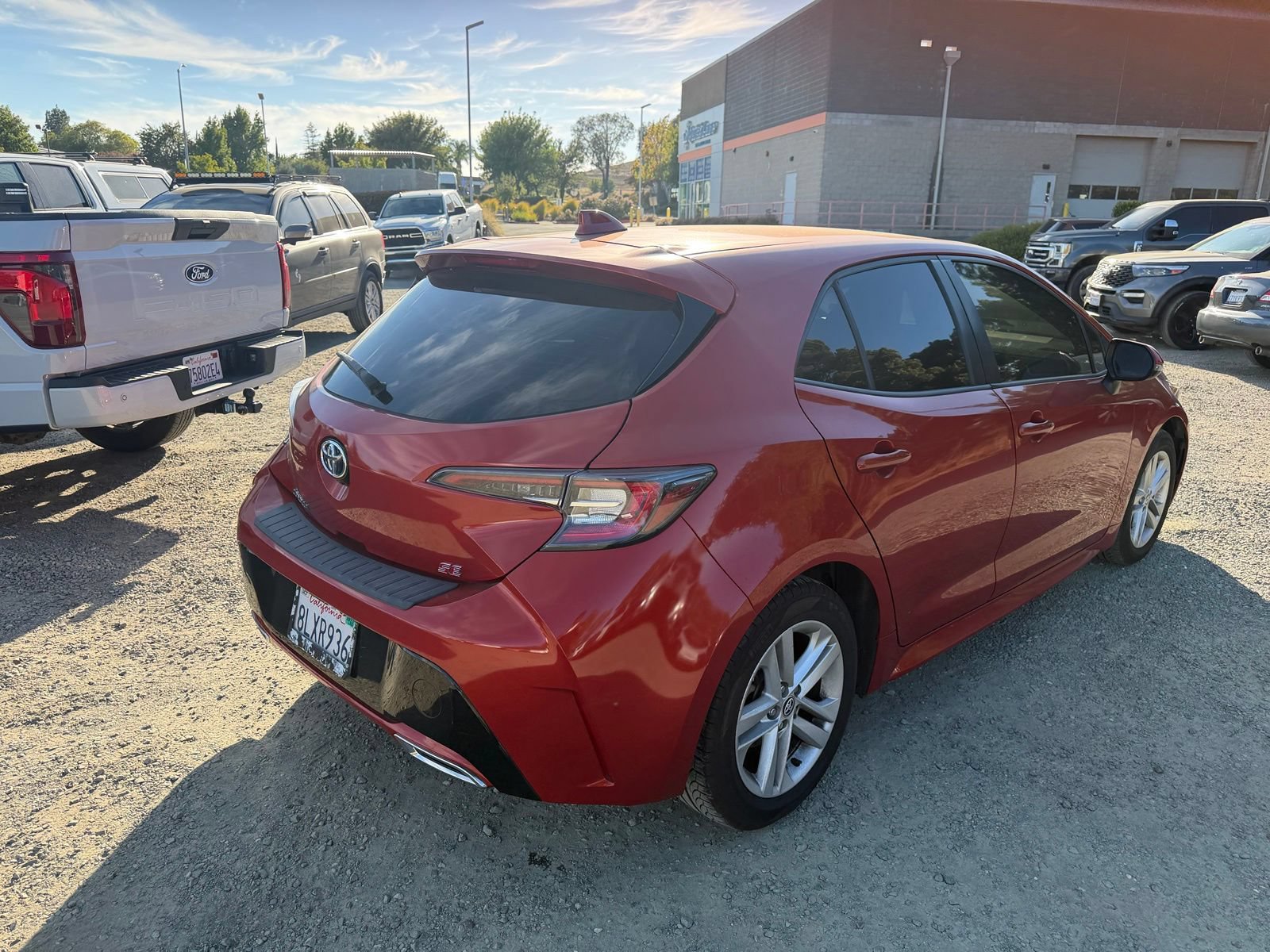 Used 2019 Toyota Corolla SE w/ Carpet Mat Package FWD image 6