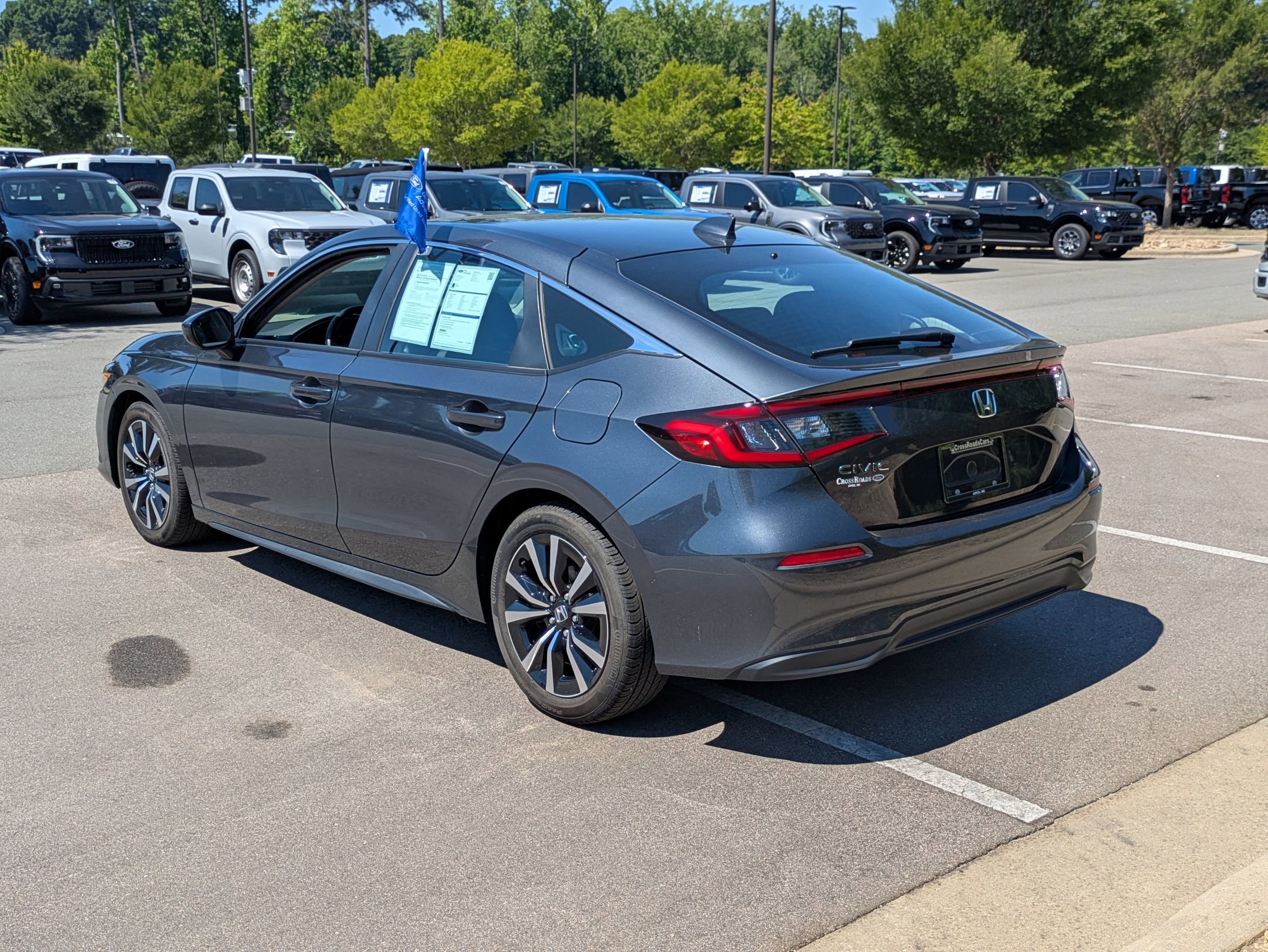 Used 2024 Honda Civic EX-L image 6