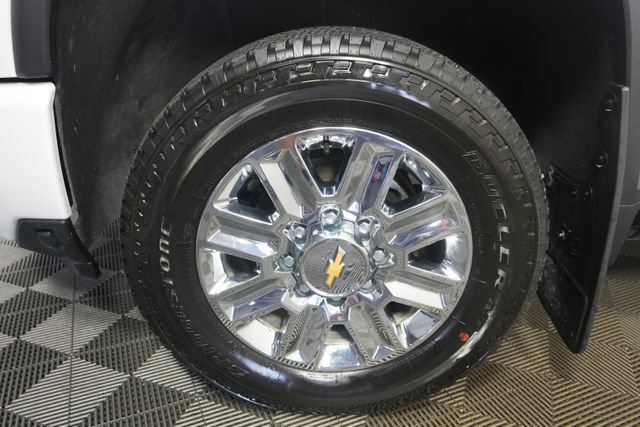 Used 2024 Chevrolet Silverado 3500 High Country w/ Technology Package AWD/4WD image 10