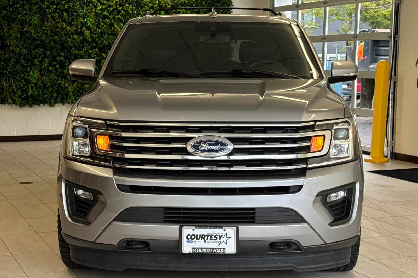 Certified 2020 Ford Expedition XLT w/ Equipment Group 202A image 9