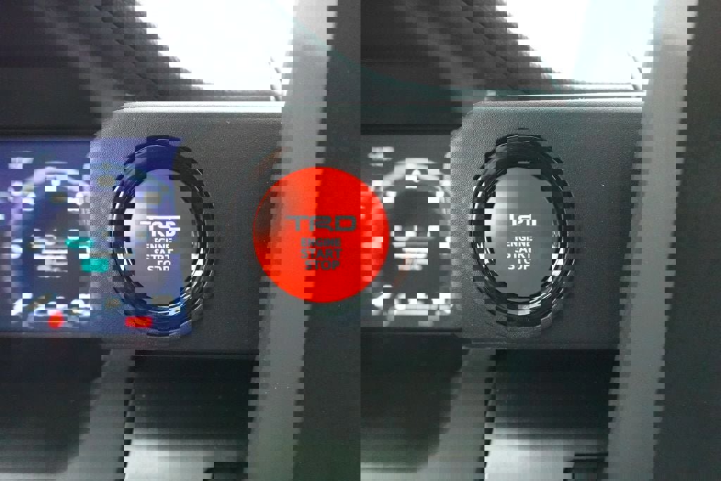 Used 2025 Toyota Tacoma TRD Sport image 18