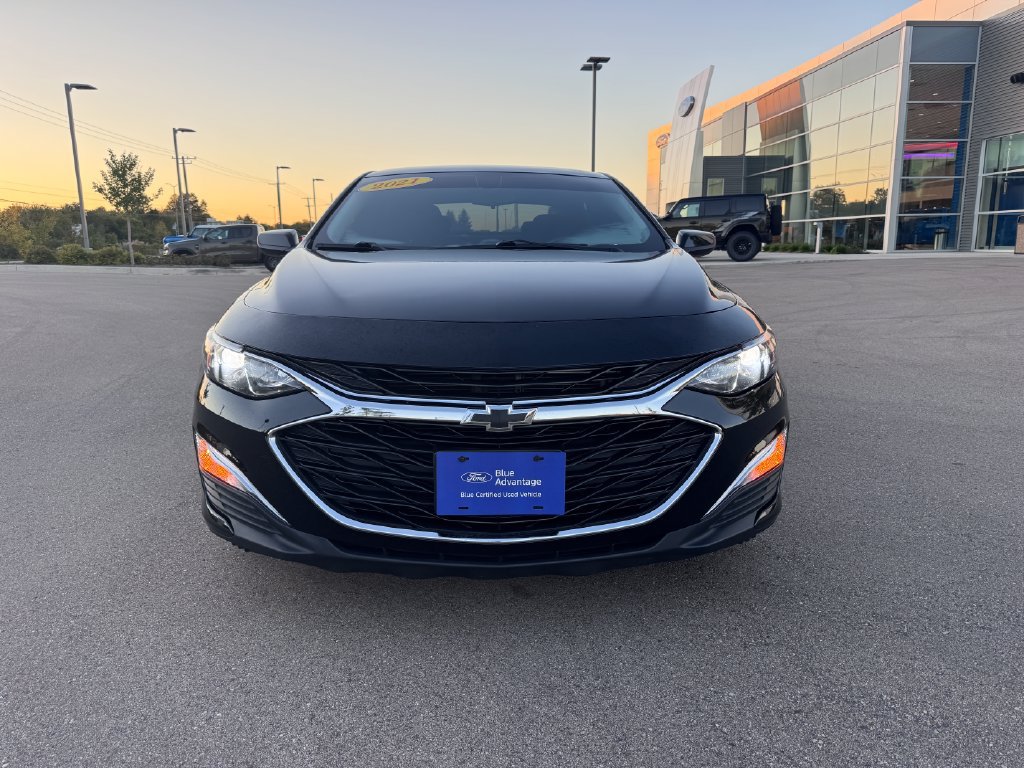 Used 2021 Chevrolet Malibu RS FWD image 3