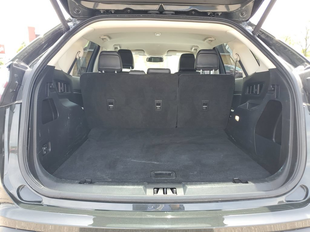 Certified 2024 Ford Edge SEL w/ Convenience Package AWD/4WD image 9